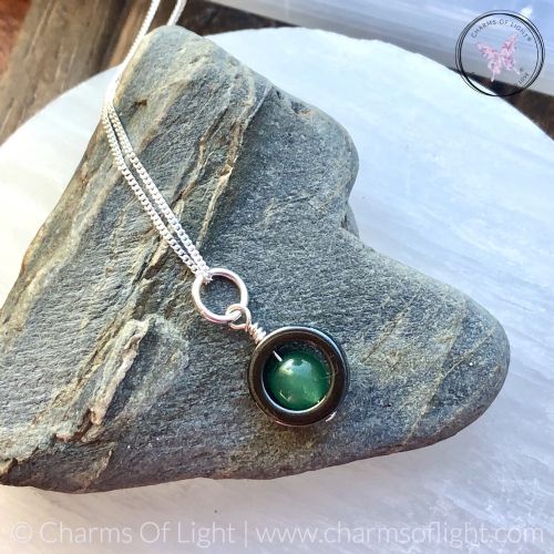 Hematite Gemstone Fidget Necklace (Green Aventurine)